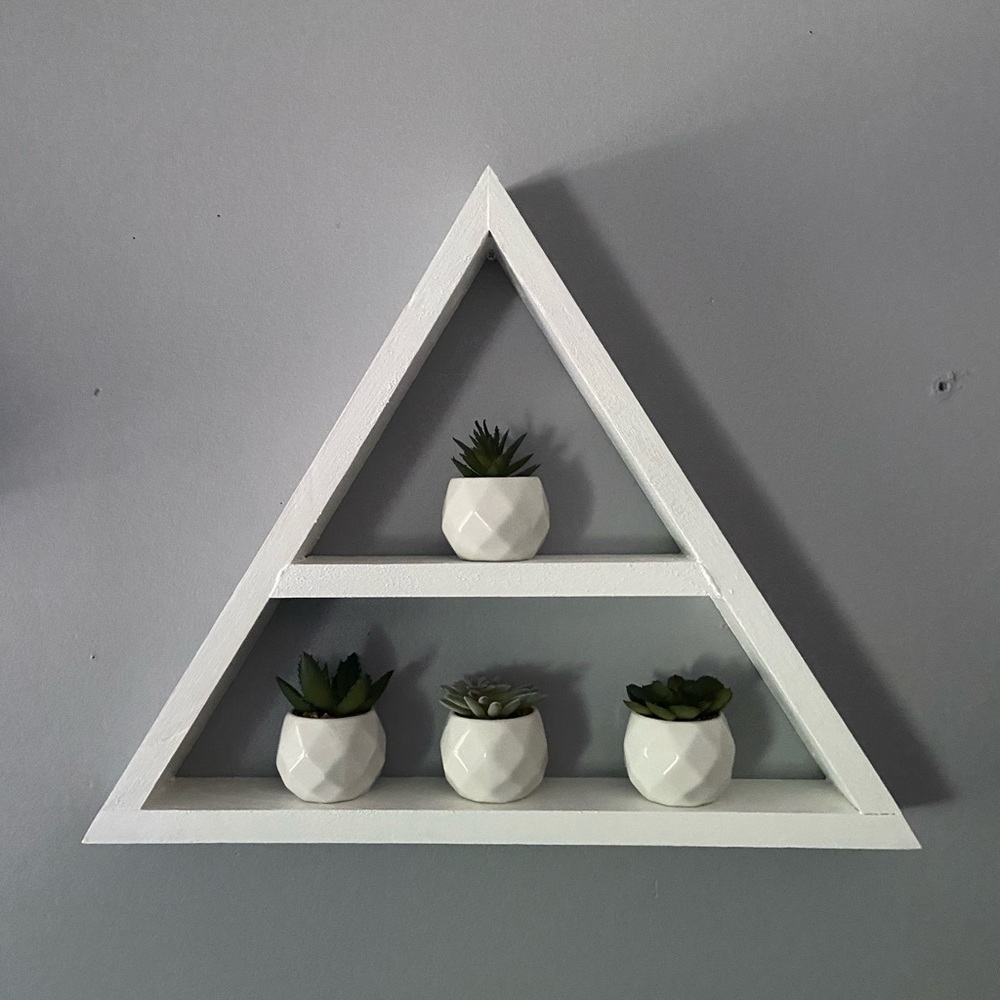 triangle shelf